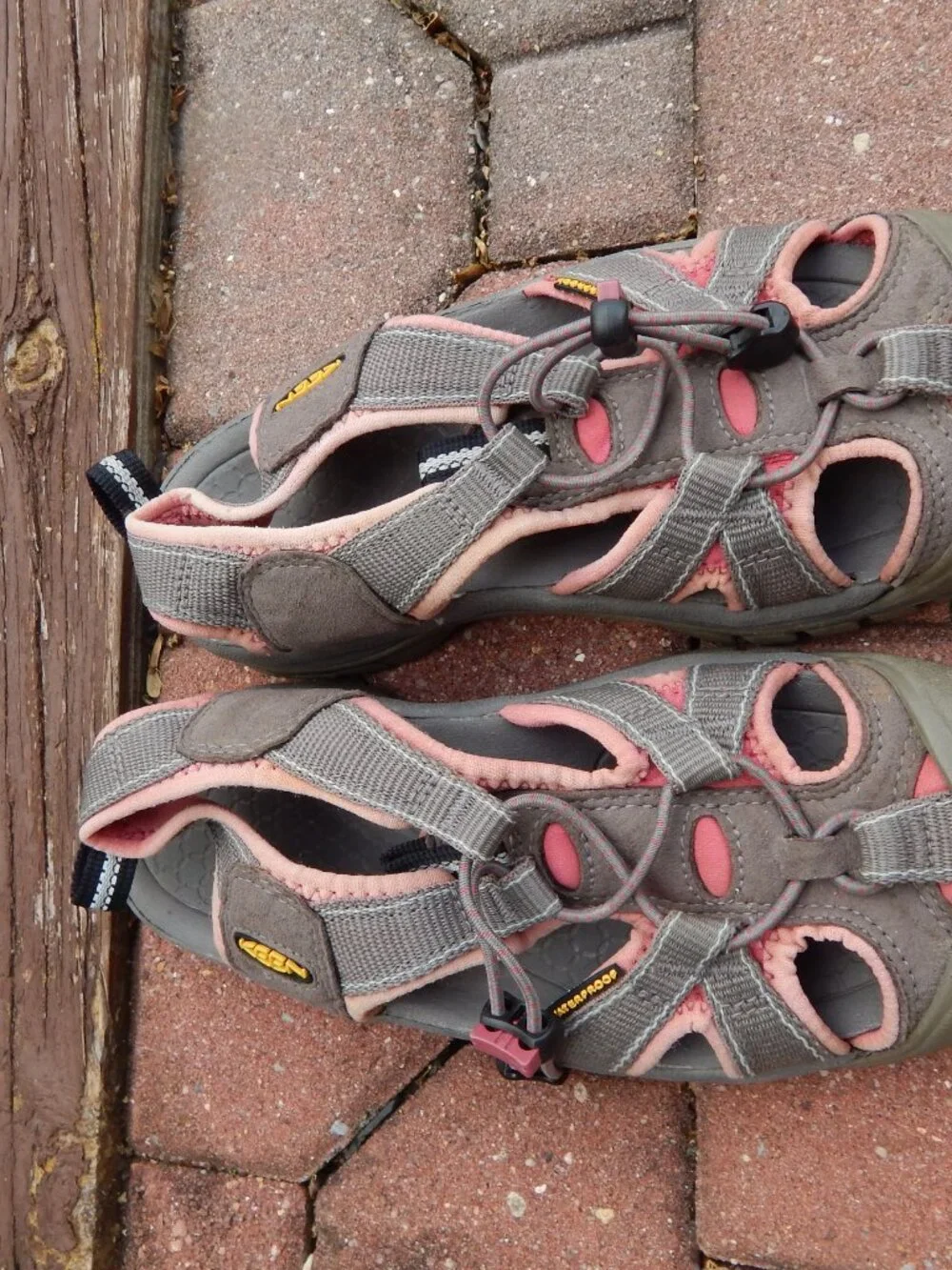 Keen Kids Girls Water Shoes Camping Sandals Size 6